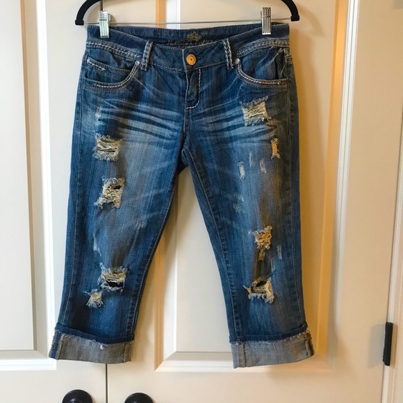 Almost Famous Denim - Almost Famous Cropped Jeans